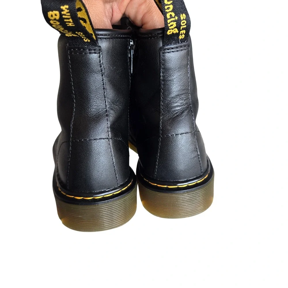 Dr. Martens‎ Black Leather 8 Eye Combat Boots Kids Size 2 Grunge Punk Y2K Unisex